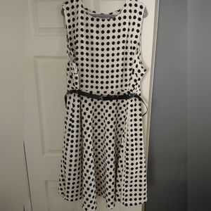 Avenue sz 26 white black Polkadot tank dress